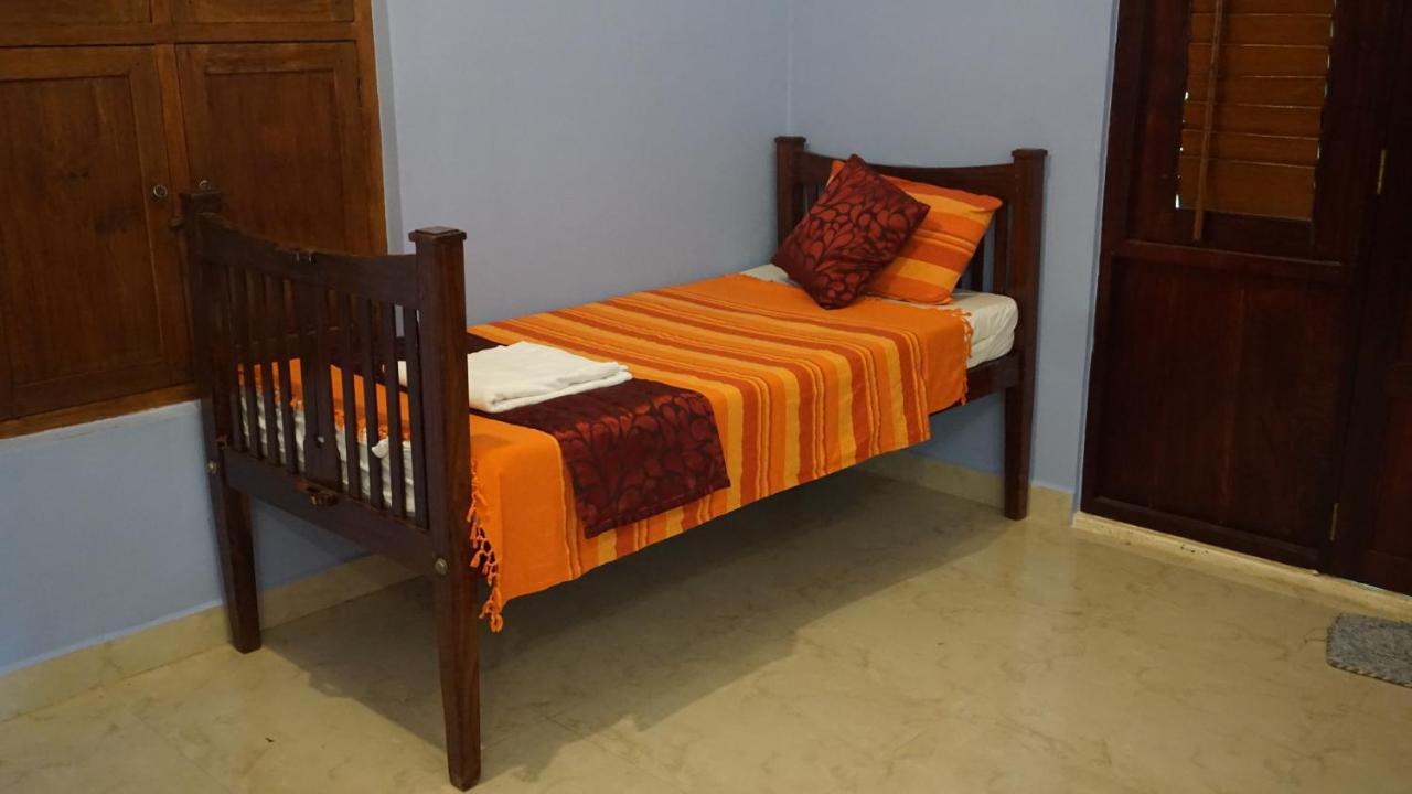 Green'S Guest House أورفيلا المظهر الخارجي الصورة