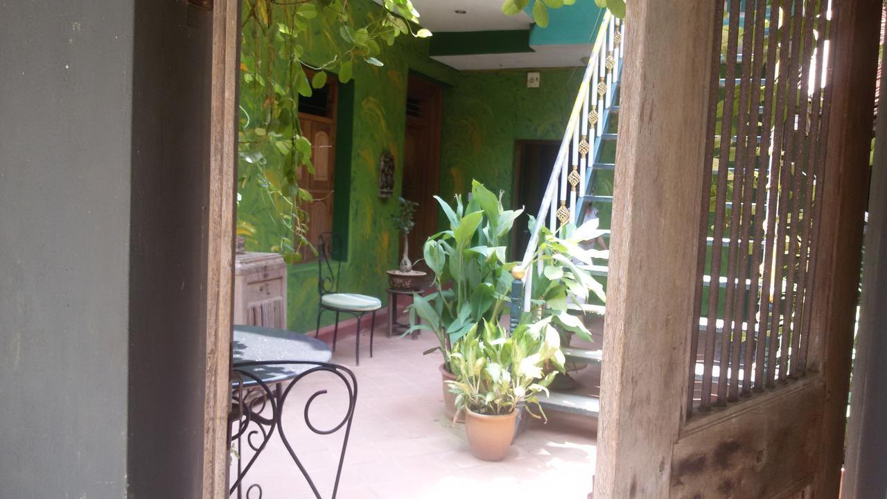 Green'S Guest House أورفيلا المظهر الخارجي الصورة