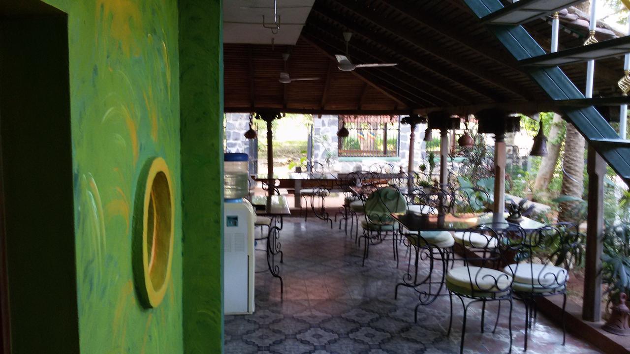 Green'S Guest House أورفيلا المظهر الخارجي الصورة